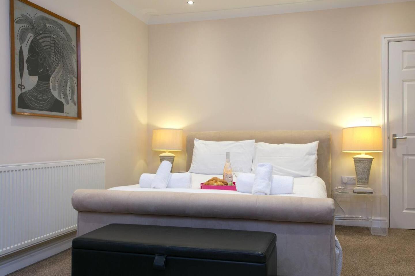 Pass The Keys Hafan Stylish 2 Bedroom Sea View Apartment Pwllheli Buitenkant foto